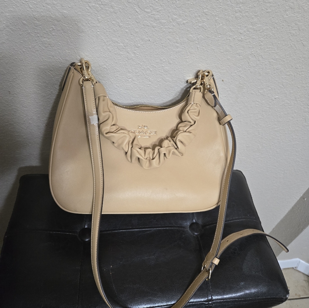 Coach Teri Hobo Bag - Picture 3 of 16